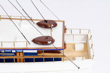 Dickie Walker    B039