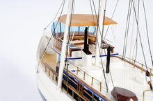 Dickie Walker    B039