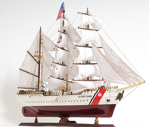US Coast Guard Eagle   T209