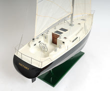 Victory Yacht Painted     Y081
