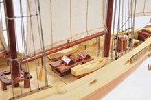 Bluenose 11 Fully assembled  L60  Y211